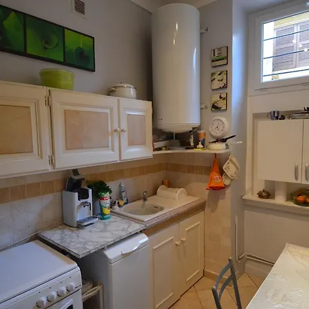 Appartement 4 Personnes Avec Terrasse Quartier Riquier Nice *